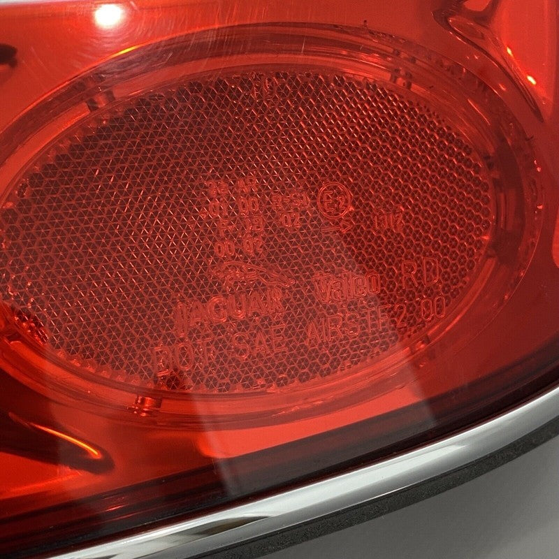 XJ8 JAGUAR XJ8 XJR TAIL LIGHT RIGHT PASENGER 2004 2005 2006 2007 2008 OEM