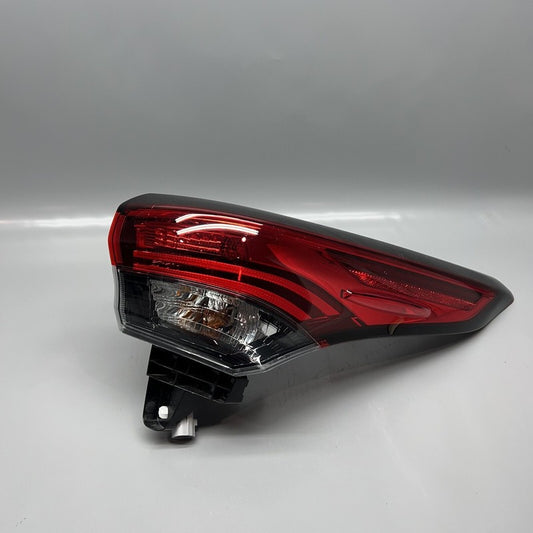 TOYOTA HIGHLANDER TAIL LIGHT RIGHT PASSENGER 2020 2021 2022 LED OEM 