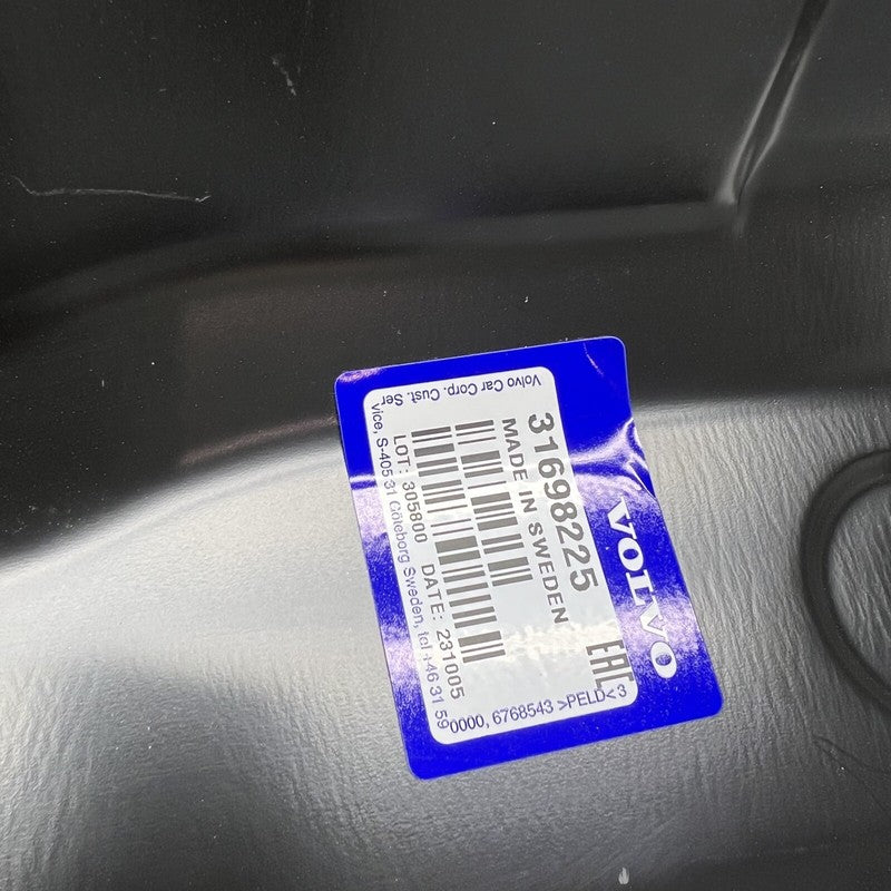 XC40 VOLVO XC40 REAR OUTER BODY PANEL 2019 2020 2021 2022 2023 2024 OEM 