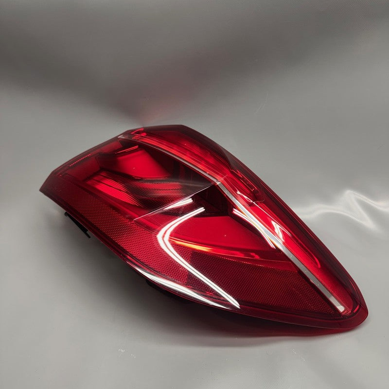 BMW X6 X6M TAIL LIGHT RIGHT PASSENGER LED 2015 2016 2017 2018 2019 OEM