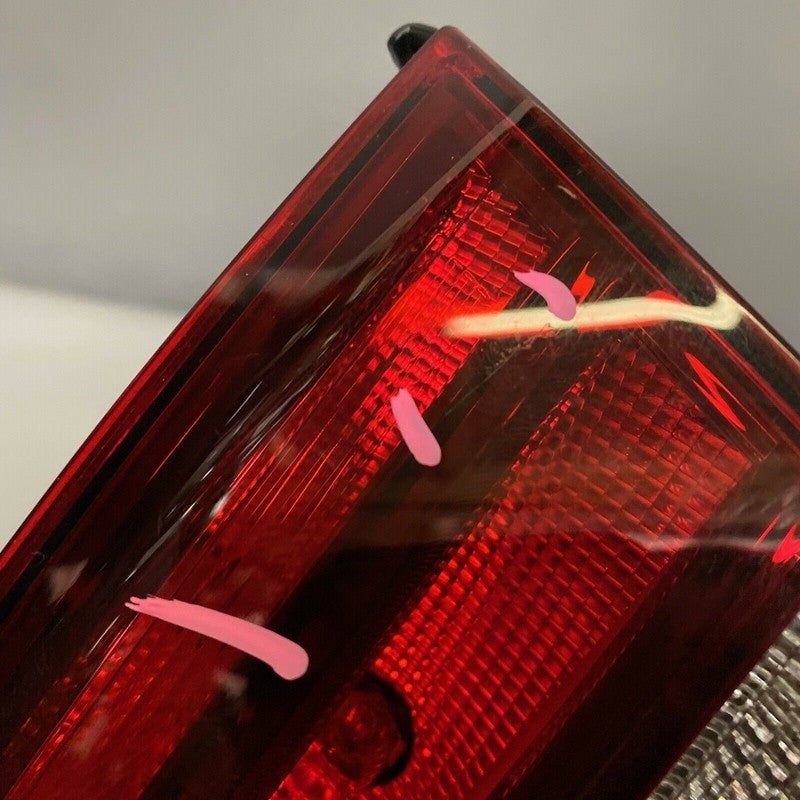 8V5945094 AUDI A3 TUNK TAIL LIGHT RIGHT PASSENGER 2015 2015 S3 SEDAN OEM 