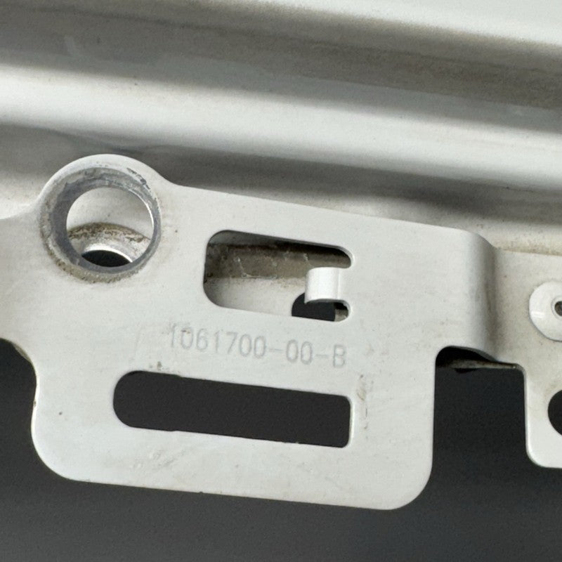 1061700-00-B TESLA MODEL X FENDER LEFT DRIVER 2016 2017 2018 2019 2020 OEM 1061700-00-B