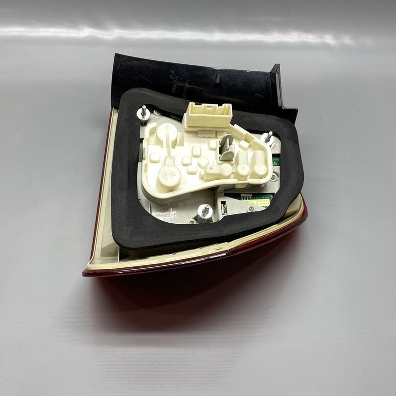 7154157 BMW 328 TAIL LIGHT LEFT DRIVER 7154157 2009 2010 2011 SEDAN LED OEM