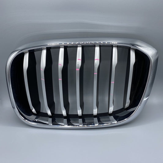 192976-10 BMW X3 GRILLE LEFT SIDE X4 G09 SPORT 192976-10 OEM 2018 2019 2020