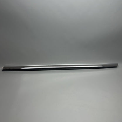 1095786-00-C TESLA MODEL S DOOR WINDOW MOLDING LEFT FRONT 2012-2020 OEM 1095786