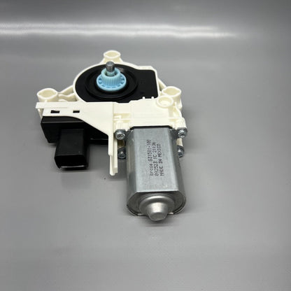 1526796-00-E TESLA MODEL Y WINDOW REGULATOR MOTOR LEFT FRONT 2020 2021 22 2023 1526797-00-E