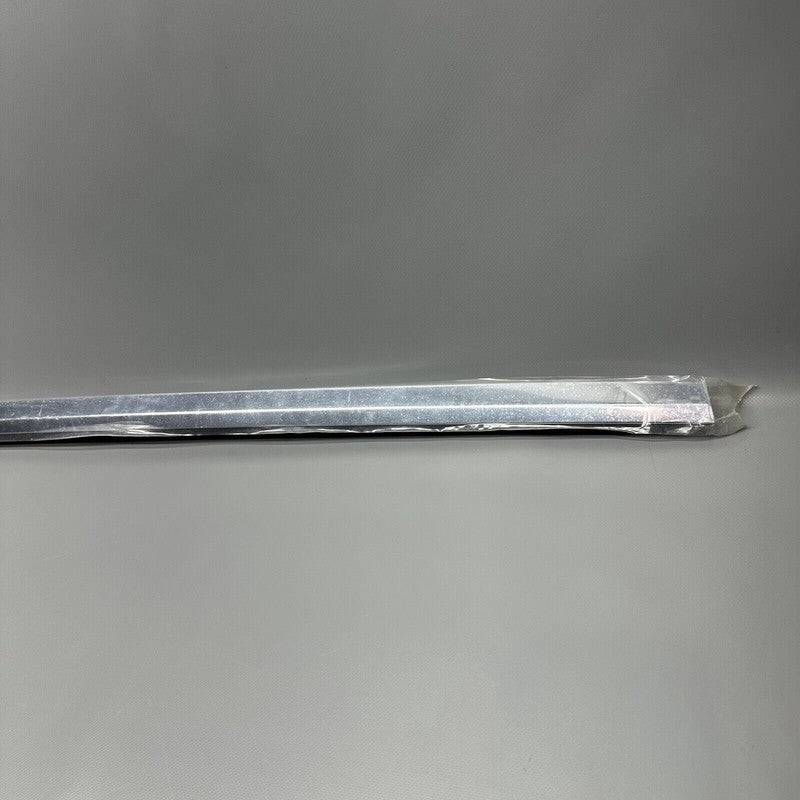 1098684-00-D TESLA MODEL X DOOR WINDOW MOLDING RIGHT FRONT 2015 16 17 18 19 20 21 22 2023 OEM