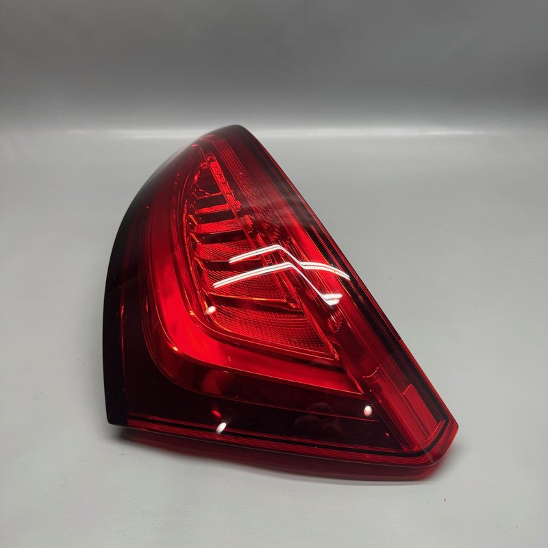 AUDI Q5 TAIL LIGHT RIGHT PASSENGER 2013 2014 2015 2016 2017 OEM 8R0945
