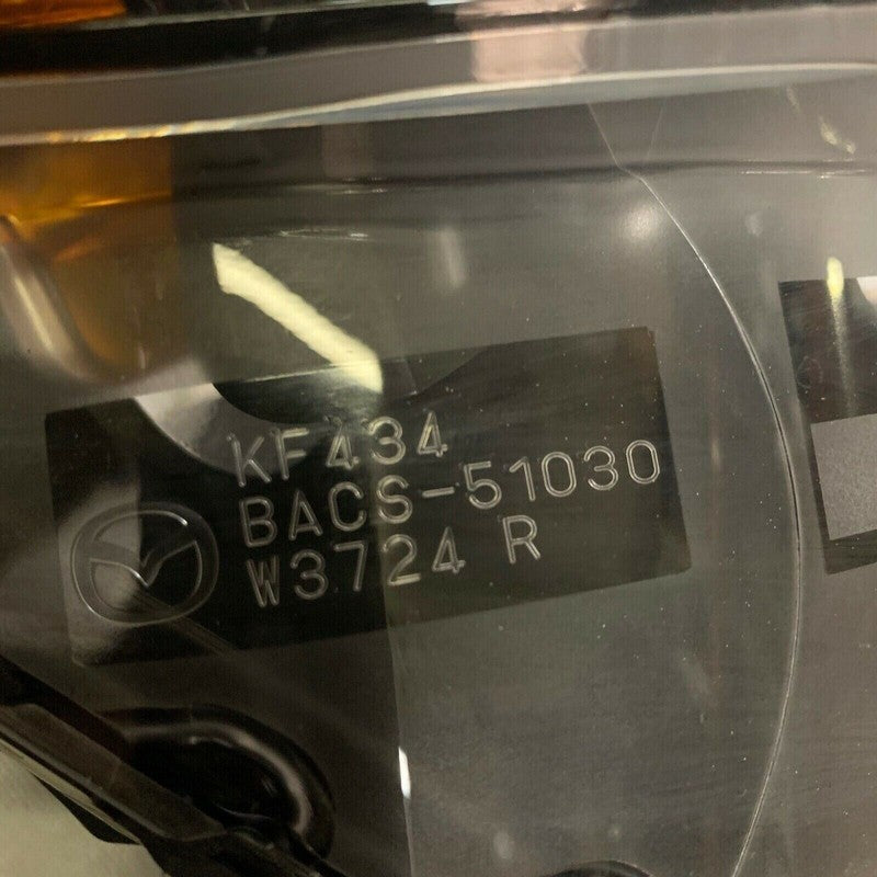 BACS-51030 MAZDA 3 HEADLIGHT RIGHT PASSENGER 2017 2018 HALOGEN OEM BACS-51030