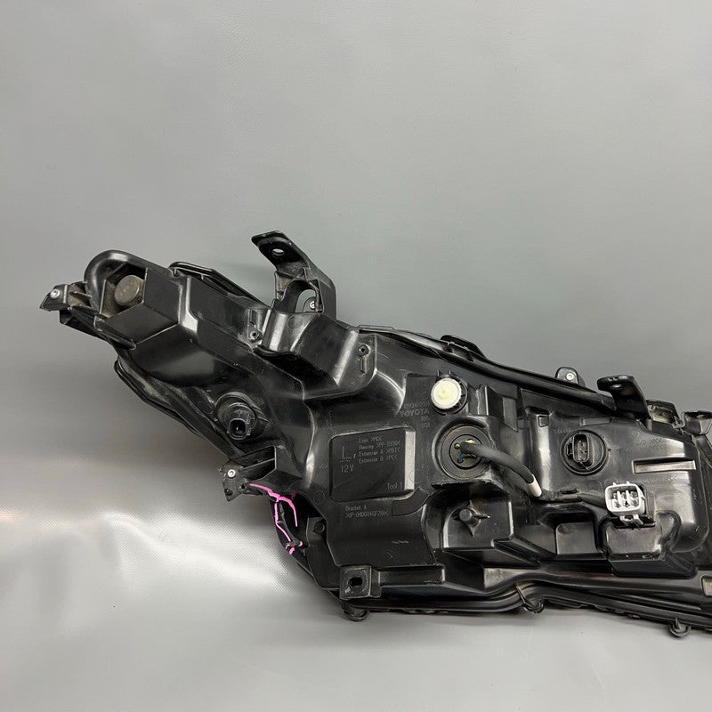 TOYOTA CAMRY HEADLIGHT LEFT DRIVER 2018 2019 2020 LED OEM