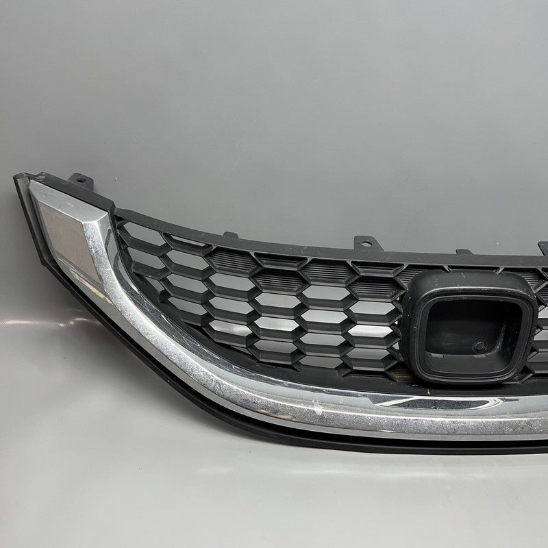 71121-TR3-A0 HONDA CIVIC GRILLE 2016 2017 2018 OEM 71121-TR3-A0