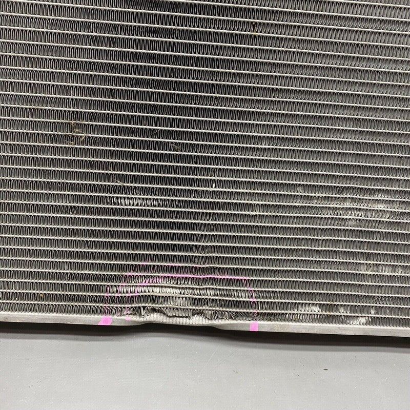 8W0121251AB AUDI Q7 RADIATOR 8W0121251AB 2017 2018 2019 2020 OEM