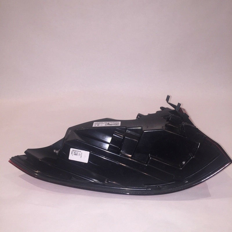 PORSCHE CAYENNE TAIL LIGHT RIGHT SIDE 7P5945208R 2015 2016 2017 LED OE