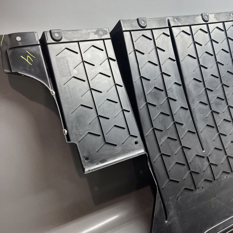 1072635-00-B TESLA MODEL X REAR BUMPER UNDERTRAY SPLASH SHILD 2016 17 18 19 2020 1072635-00-B