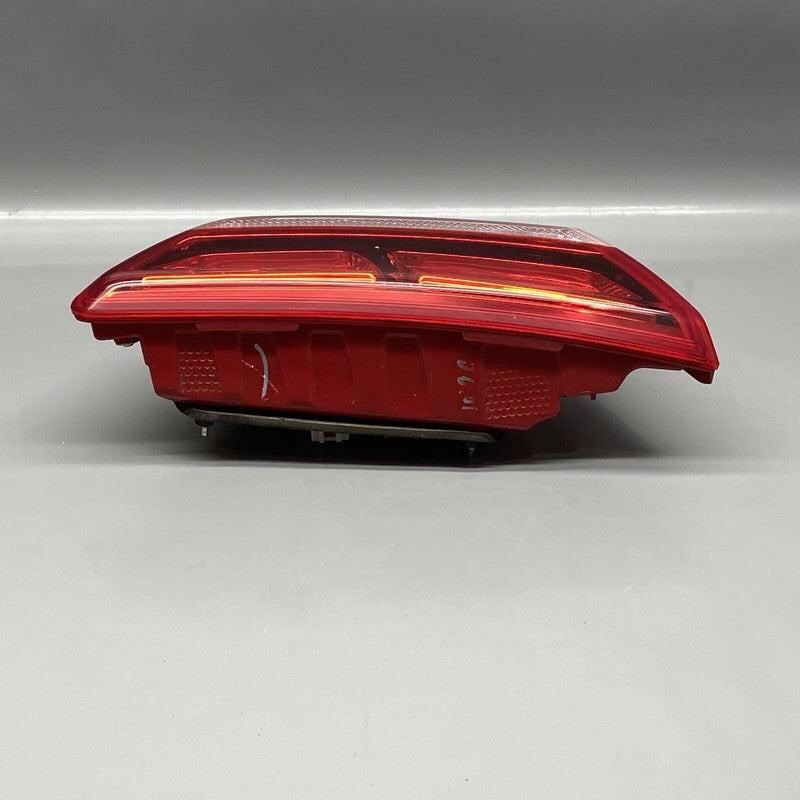 92403-D5000 KIA OPTIMA TAIL LIGHT LEFT DRIVER INNER 92403-D5000 2016 2017 2018 2019 2020  