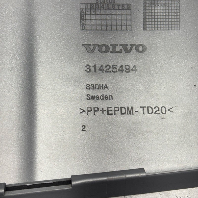 VOLVO XC60 REAR BUMPER LOWER VALANCE 2014 2015 2016 OEM 31425494