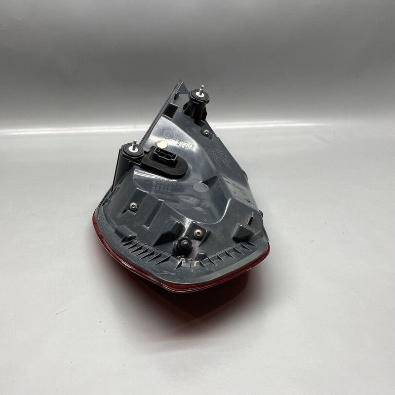 63214880369 BMW 650 TAIL LIGHT LEFT DRIVER LED 63214880369 2012 2013 14 15 16 2017 2018 OEM