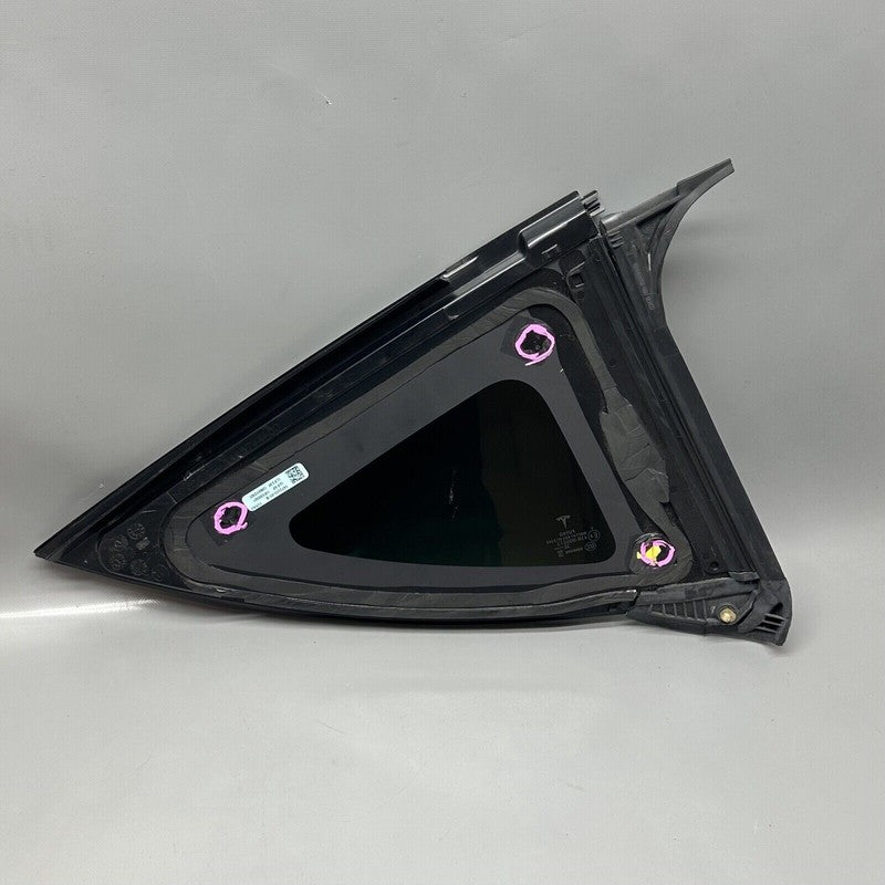 1673553-00-B TESLA MODEL Y QUARTER GLASS LEFT DRIVER 2020 2021 2022 2023 OEM 1673553-00-B