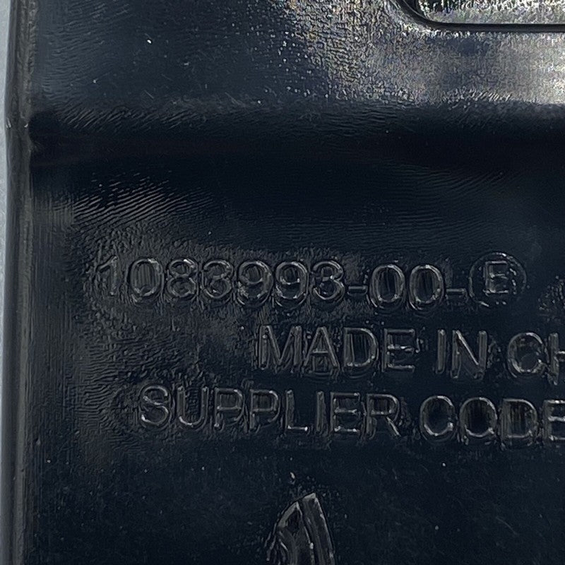 1083993-00-E TESLA MODEL 3 BUMPER BRACKET RIGHT REAR 1083993-00-E 2017 2018 2019 2020 OEM