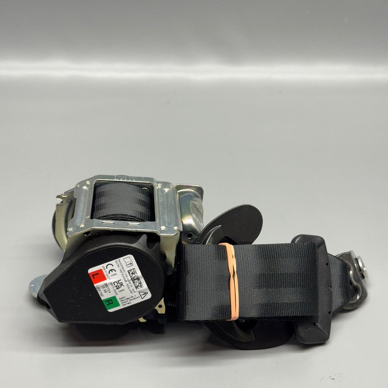 VOLVO S60 SEAT BELT RIGHT REAR 2019 2020 2021 2022 2023 2024 2025 OEM 