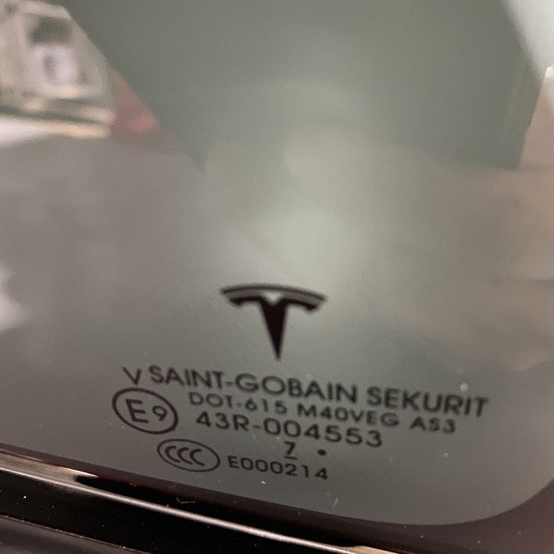 1034907-85-F TESLA MODEL X QUARTER GLASS RIGHT REAR 1034907-85-F 2016 2017 2018 2019 2020 OEM