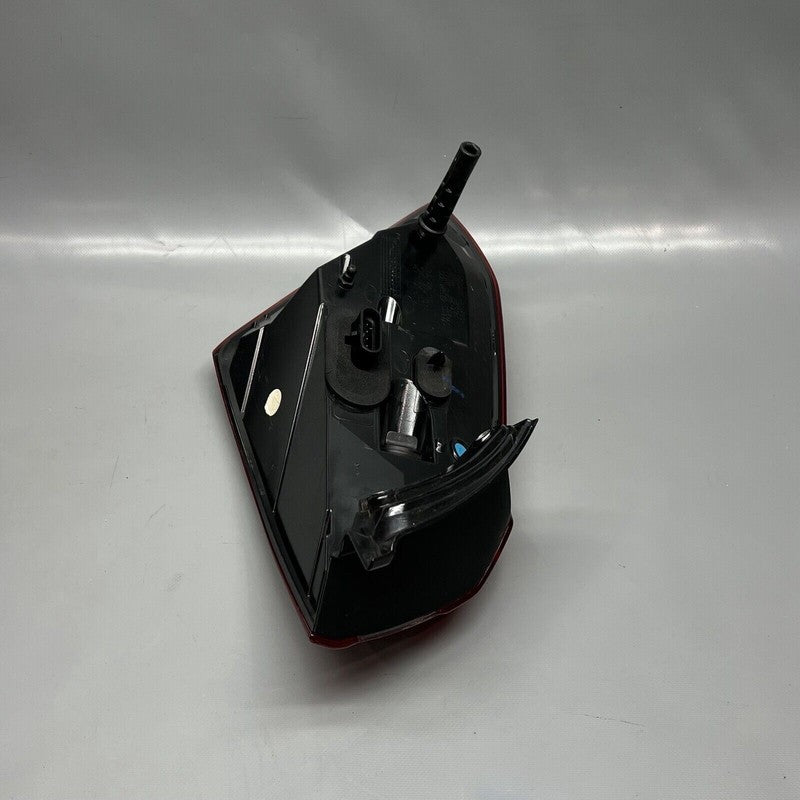 6700084810 MASERATI GHIBLI TAIL LIGHT RIGHT PASSENGER 2014 15 16 17 2018 LED OEM 6700084810