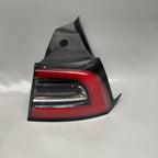 TESLA MODEL Y TAIL LIGHT RIGHT PASSENGER  2020 2021 2022 2023 2024 4 P
