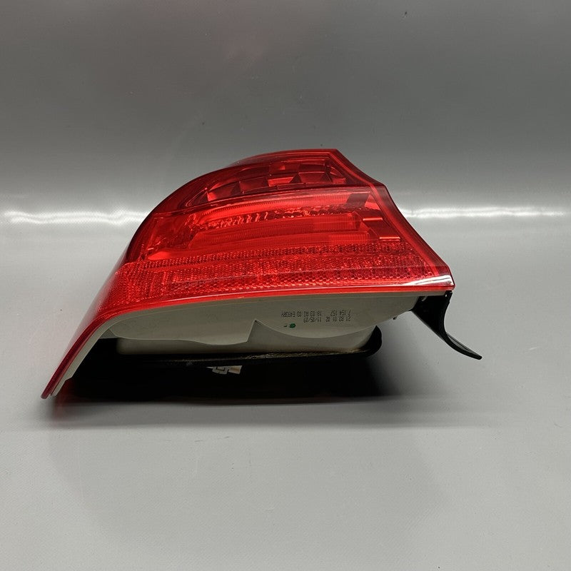 328 BMW 328 TAIL LIGHT LEFT DRIVER 2009 2010 2011 LED OEM
