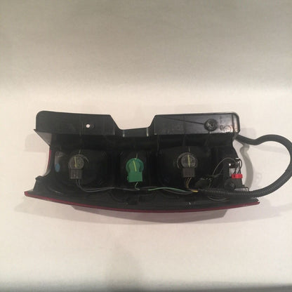 CHEVY SUBURBAN TAHOE TAIL LIGHT RIGHT 2007 2008 2009 2010 2011 2012 2013 2014