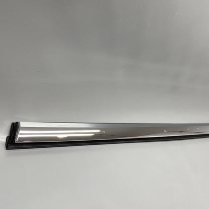 1095786-00-C TESLA MODEL S DOOR WINDOW MOLDING LEFT FRONT 2012-2020 OEM 1095786