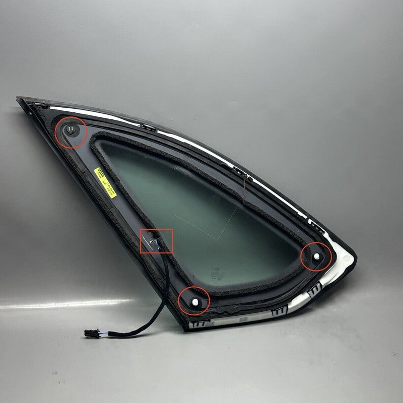 36A845298AA BENTLEY BENTAYGA QUARTER GLASS RIGHT REAR 2016 17 2018 2019 2020 OEM 36A845298AA