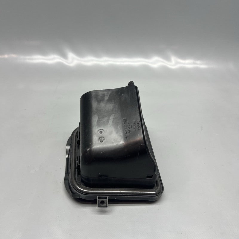 4G8819302 AUDI A7 QUARTER PANEL AIR VENT RIGHT REAR 2012 2013 2014 2015 2016 2017 2018 OEM