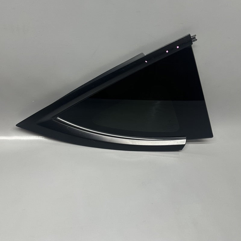 1495741-00-E TESLA MODEL Y QUARTER GLASS RIGHT REAR 2020 2021 2022 2023 OEM 1495741-00-E