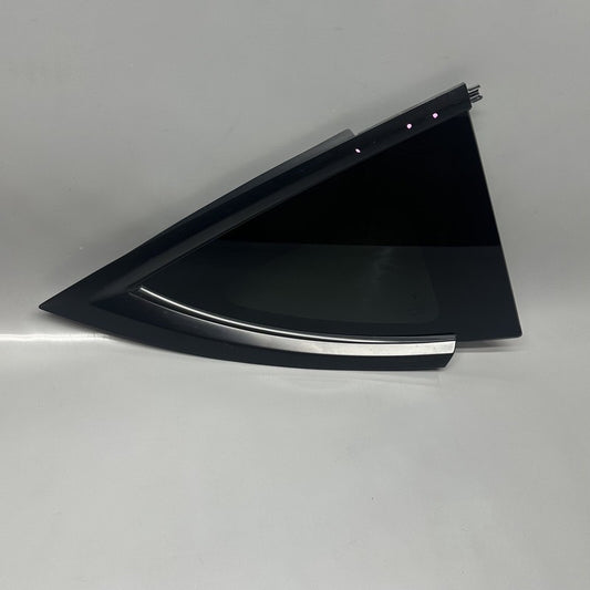 1495741-00-E TESLA MODEL Y QUARTER GLASS RIGHT REAR 2020 2021 2022 2023 OEM 1495741-00-E