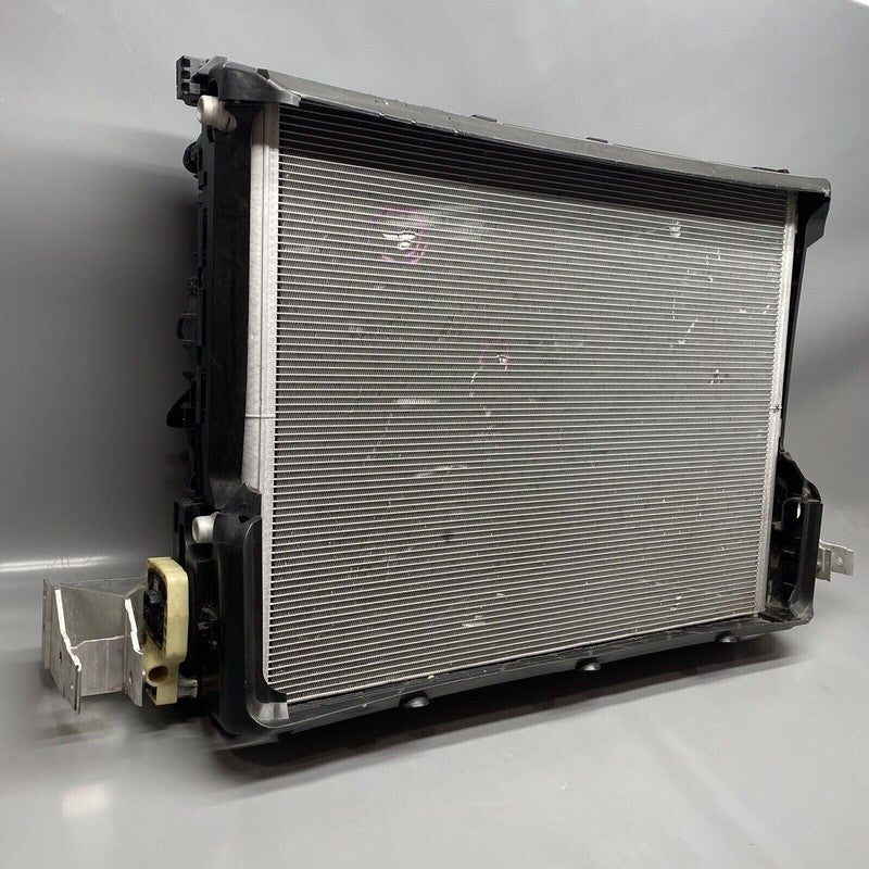 17427953400 BMW 740 COMPLETE RADIATOR 17427953400 2016 2017 2018 2019 600 WATT OEM
