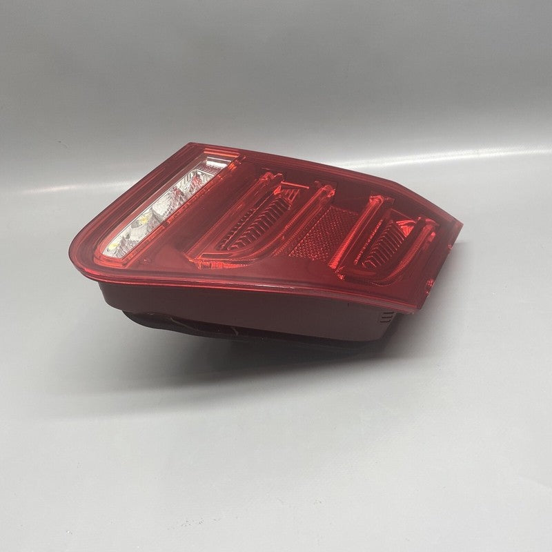 MERCEDES BENZ E350 TAIL LIGHT LEFT INNER A2129062757 2014 2015 2016 OE