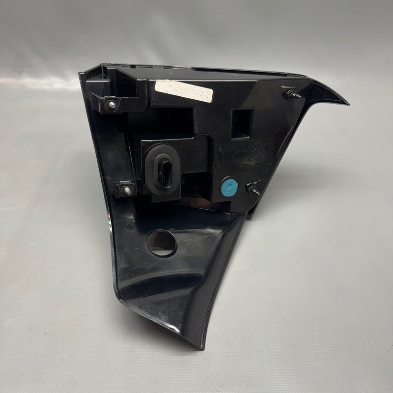 TESLA MODEL 3 TAIL LIGHT RIGHT PASSENGER 2017 2018 2019 2020 2021 2022