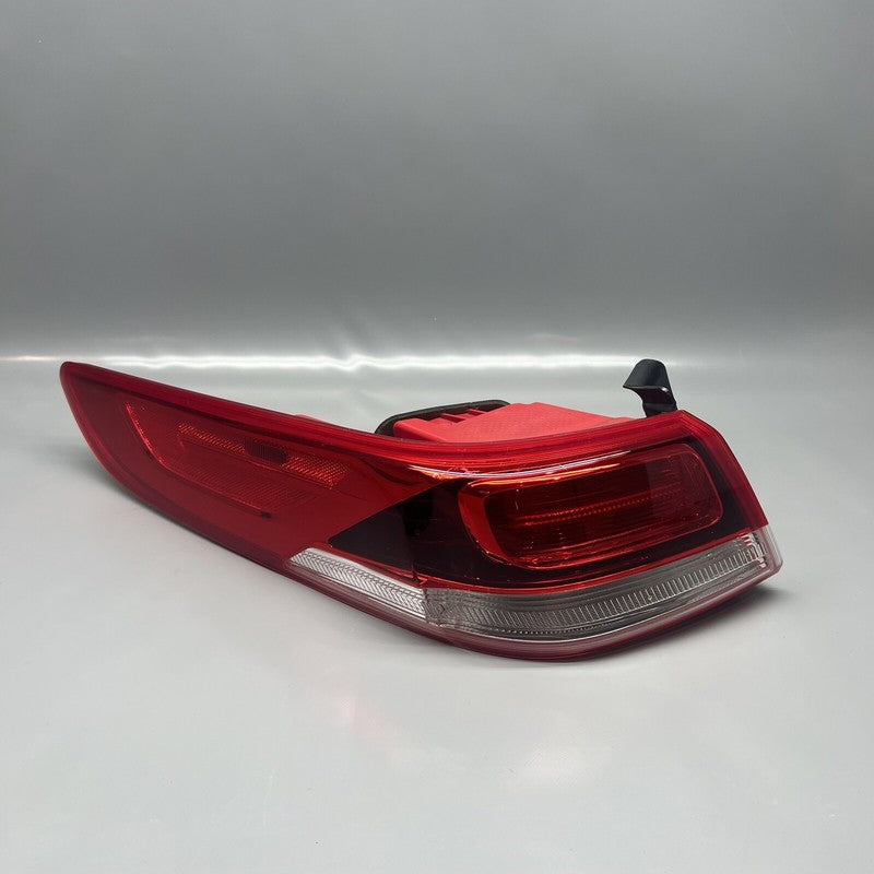 KIA OPTIMA TAIL LIGHT LEFT DRIVER 2016 2017 2018 2019 2020 OEM
