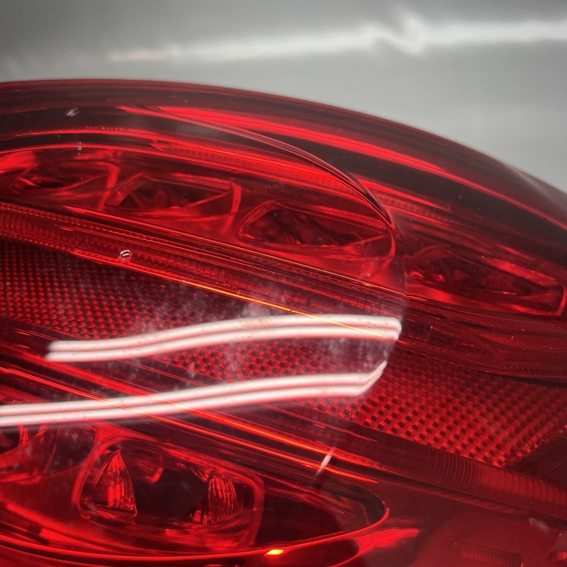 A2059062102 MERCEDES BENZ C300 TAIL LIGHT RIGHT PASSENGER LED 2015 2016 2017 2018 A205906210