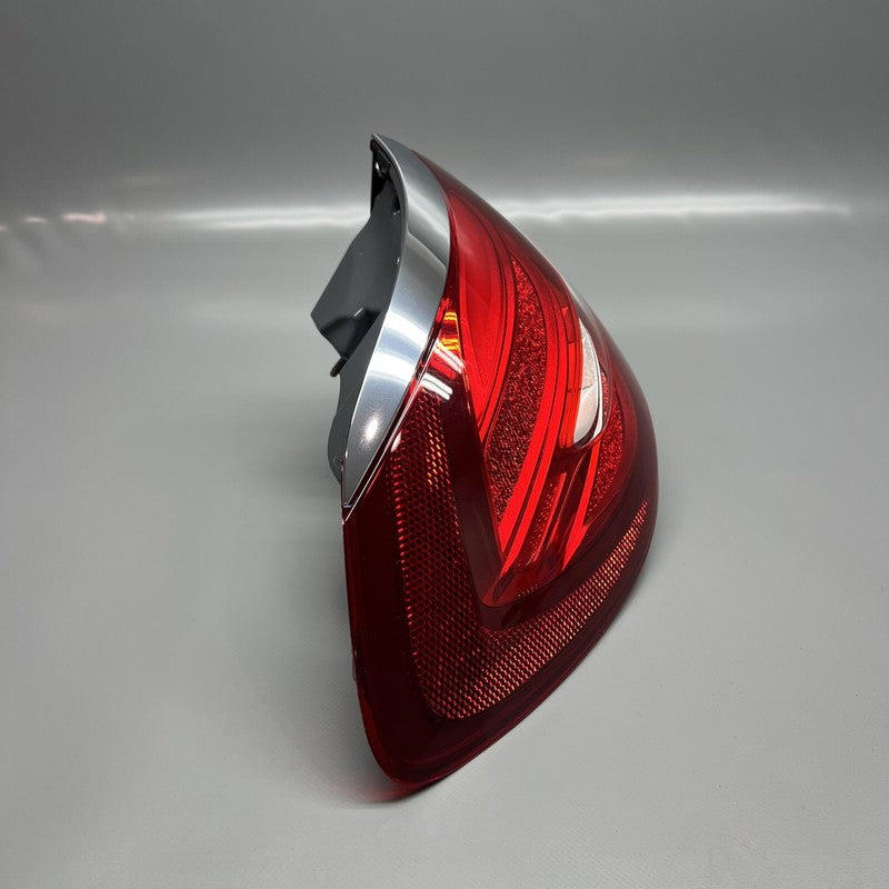 A2139068900 MERCEDES BENZ E400 WAGON TAIL LIGHT LEFT DRIVER 2017 2018 2019 2020 LED OEM