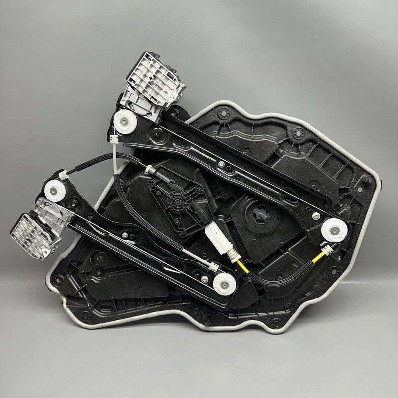 1495513-F1-H TESLA MODEL Y DOOR WINDOW REGULATOR RIGHT REAR 2020 21 22 2023 OEM 1495513-F1-H