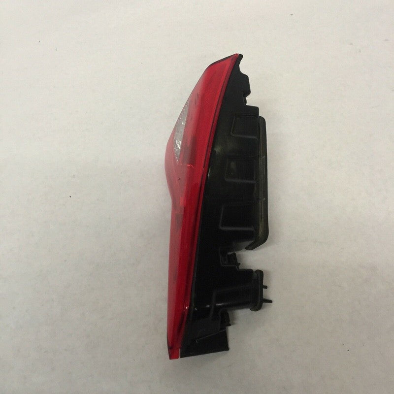 92403-C2000 HYUNDAI SONATA LEFT DRIVER INNER TAIL LIGHT 2015 2016 OEM