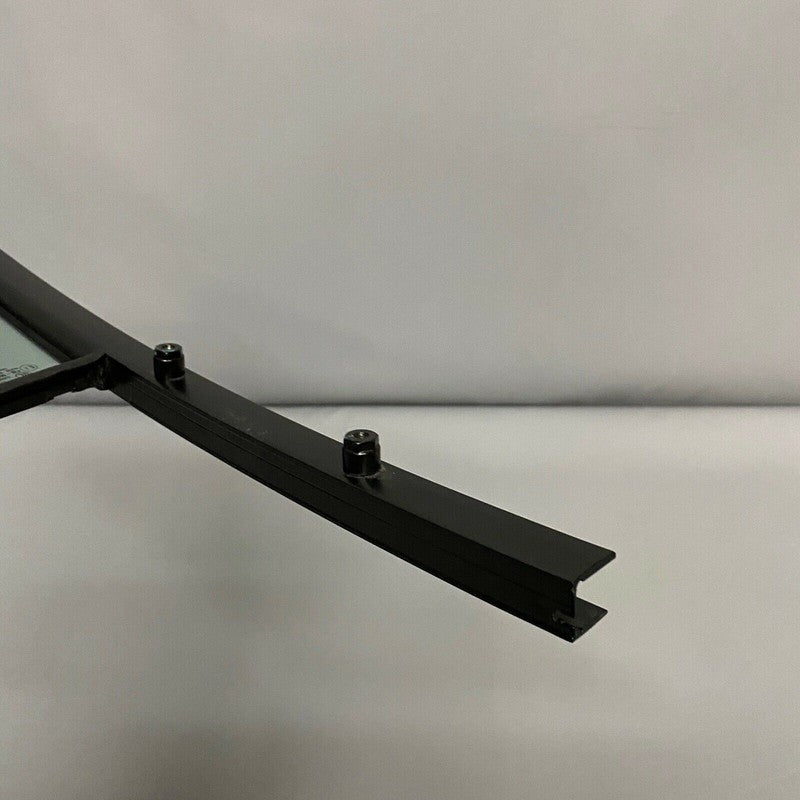 7P6845114E PORSCHE CAYENNE RIGHT FRONT DOOR CORNER GLASS 2010 2011 2012 2013 2014 2015 2016