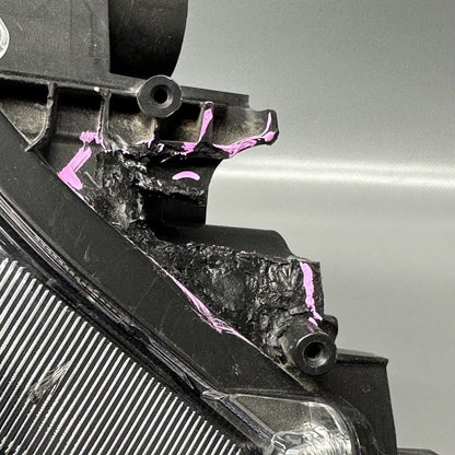 RAV 4 TOYOTA RAV 4 HEADLIGHT RIGHT PASSENGER 2019 2020 2021 2022 LED OEM