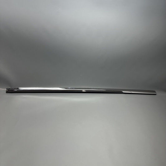 1098684-00-D TESLA MODEL X DOOR WINDOW MOLDING RIGHT FRONT 2015 16 17 18 19 20 21 22 2023 OEM