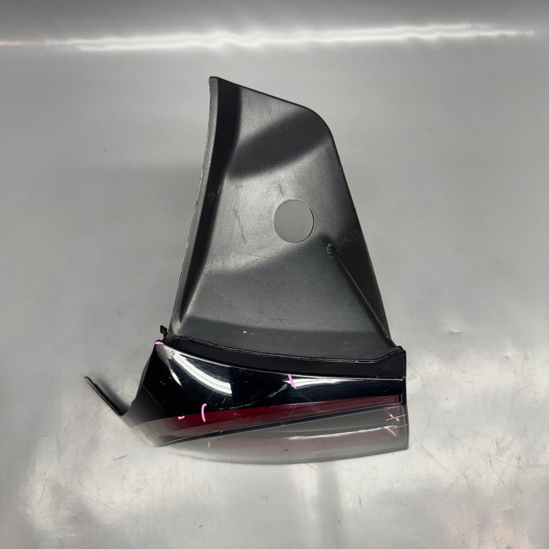 TESLA MODEL 3 TAIL LIGHT LEFT DRIVER 2017 2018 2019 2020 2021 2022 202