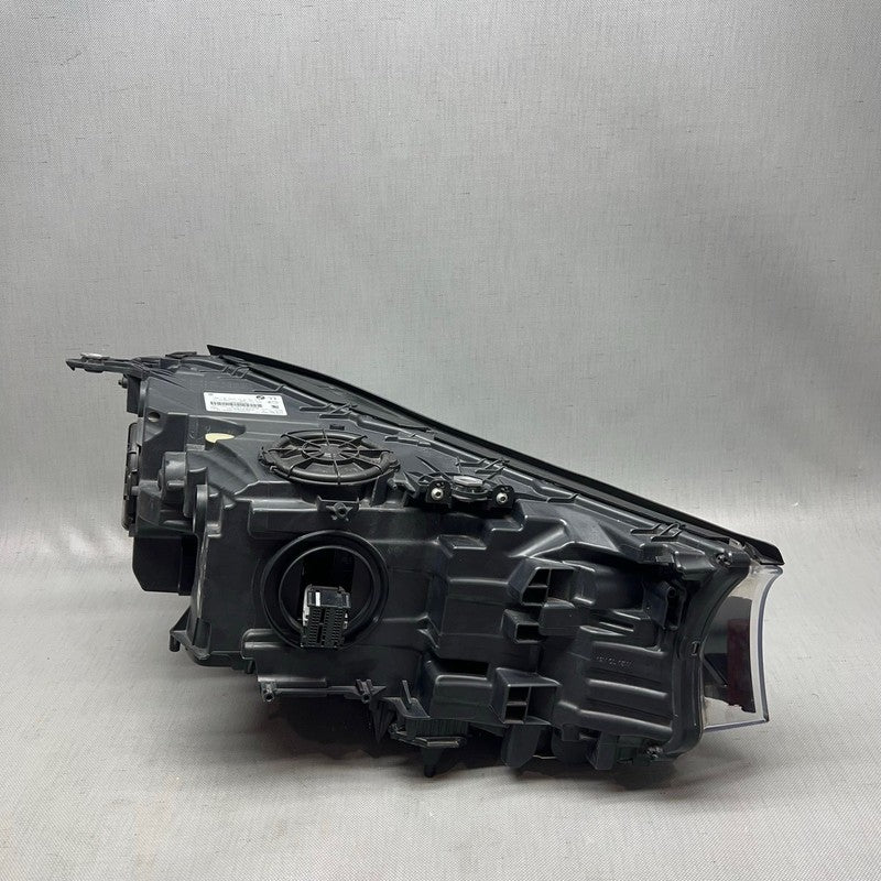 BMW 750 HEADLIGHT LEFT DRIVER  FULL LED 2016 2017 2018 2019 OEM 746376