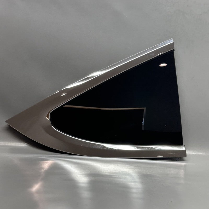 1034906-80-F TESLA MODEL X QUARTER GLASS RIGHT REAR 2016 17 18 19 2020 OEM 1034906-80-F