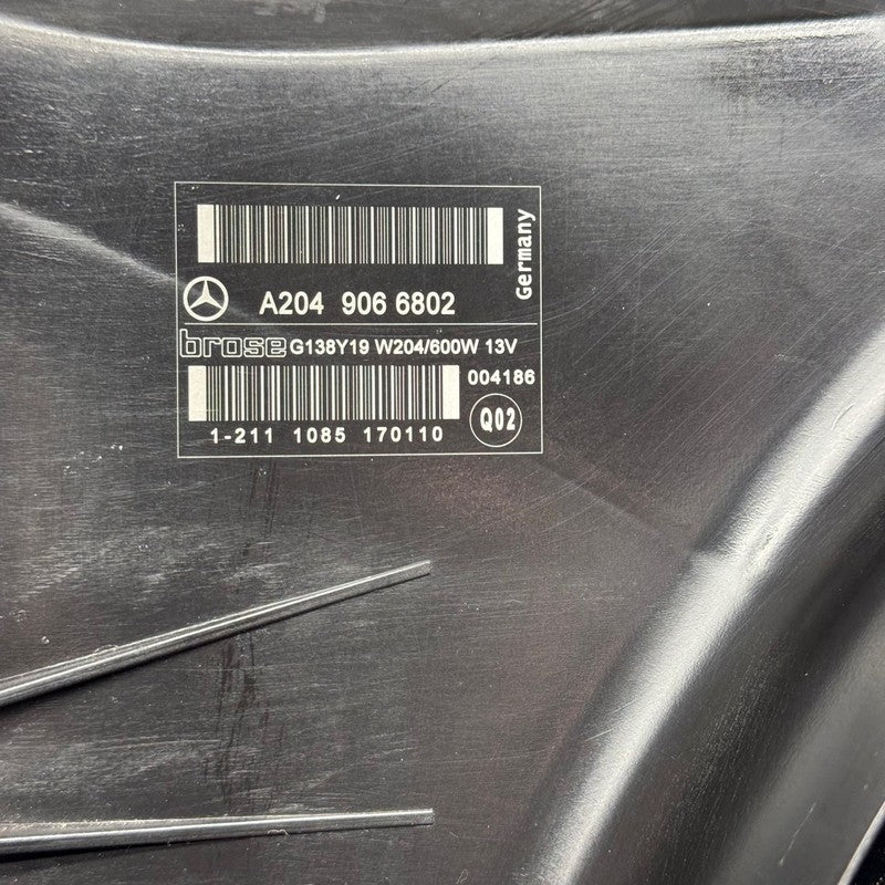 A2045003703 MERCEDES BENZ E350 E550 COOLANT RADIATOR 2010 2011 2012 2013 2014 2015 OEM