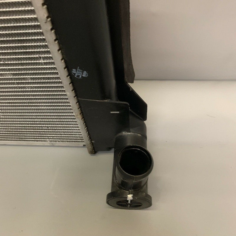 AA422176-3901 TOYOTA COROLLA RADIATOR 2014 2015 2016 OEM 